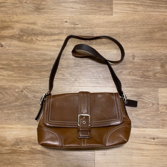 Coach Handbags - Coach Light brown leather shoulder bag